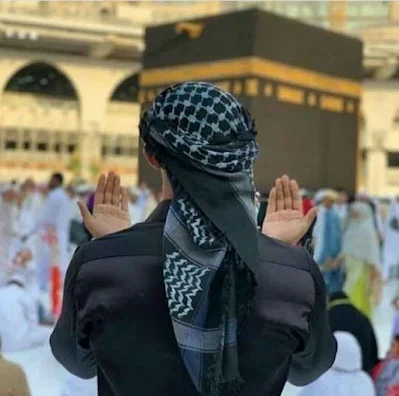 صور شباب دينية عند الكعبة صور شباب دينية عند الكعبة
